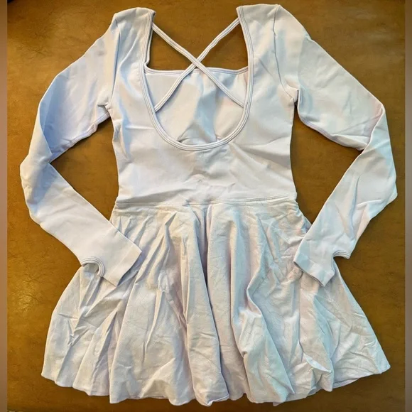 Marion Cross Back Tennis Dress Lavender Long Sleeve Medium NWT - Picture 4 of 10